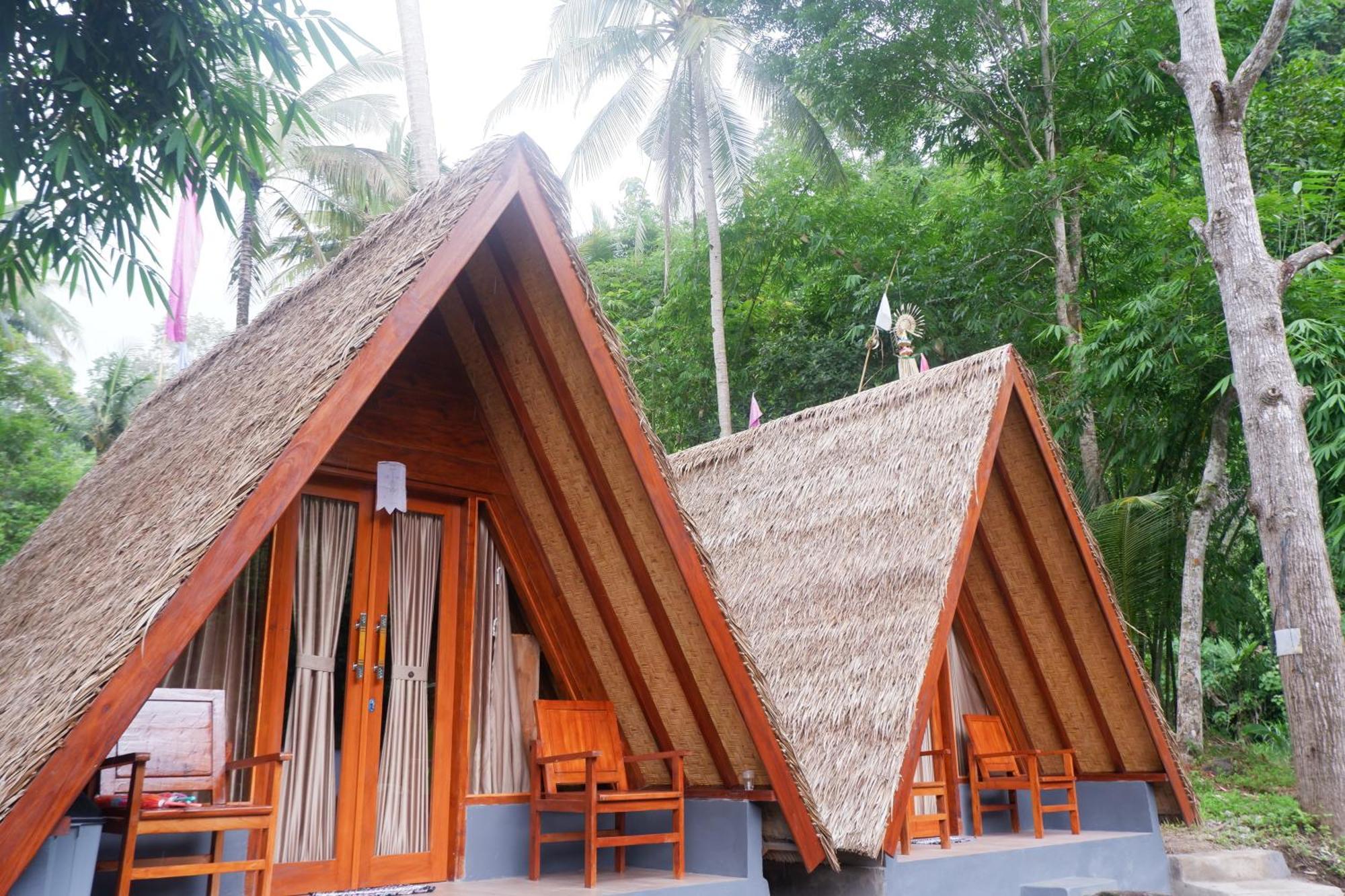 Aum Resort Pulukan Ngoại thất bức ảnh